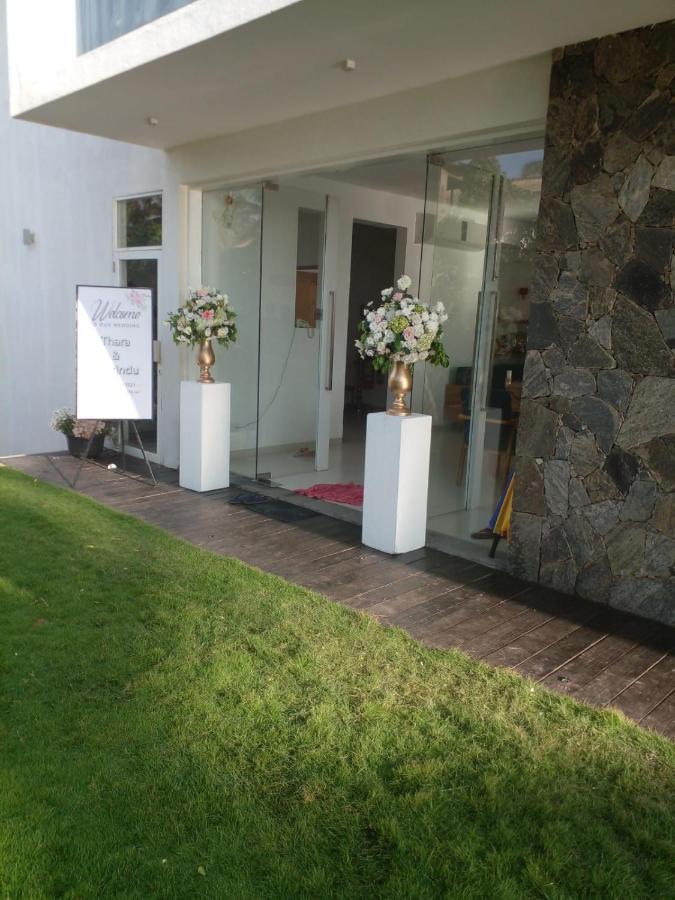Hotel The Lighthouse Negombo Exterior foto