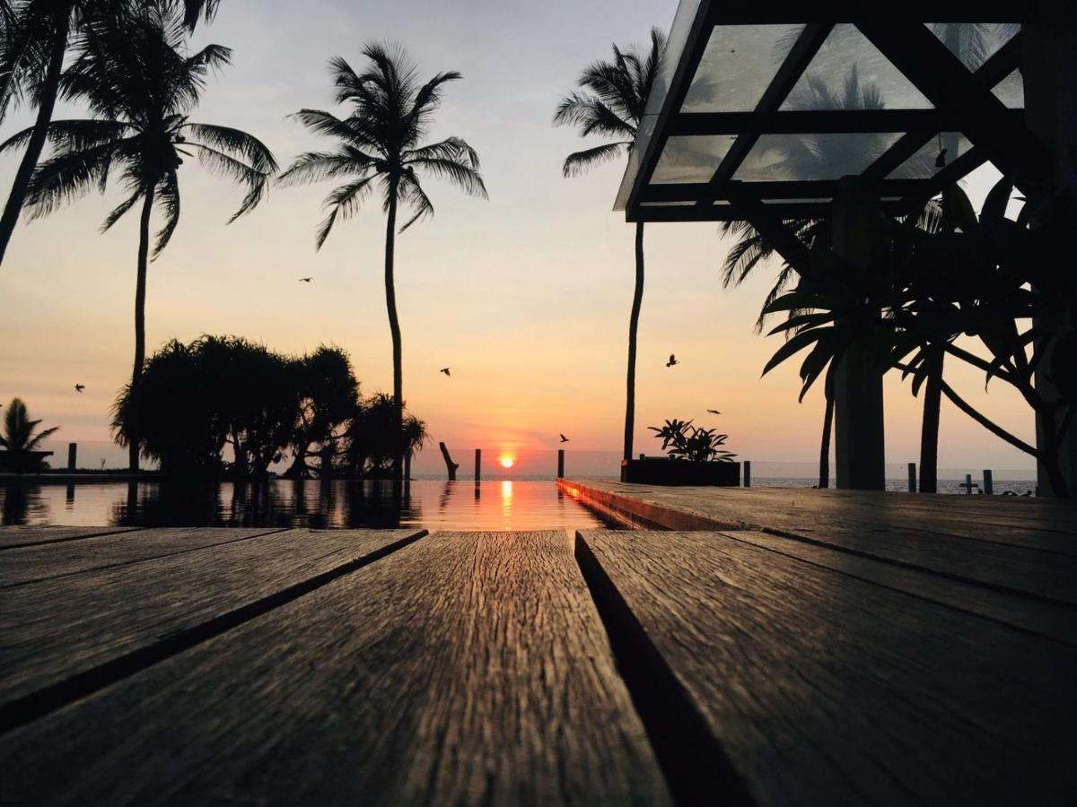 Hotel The Lighthouse Negombo Exterior foto