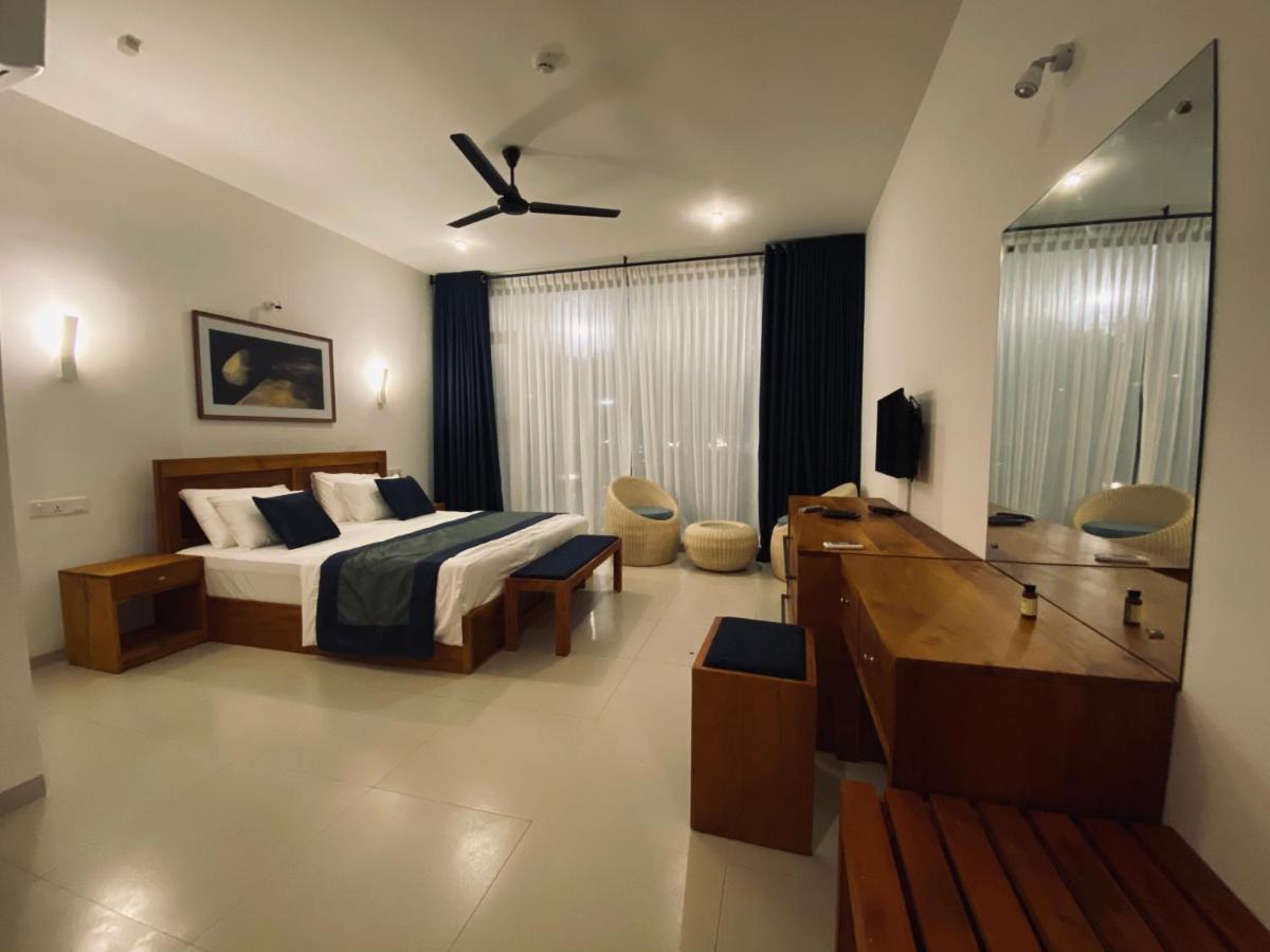 Hotel The Lighthouse Negombo Exterior foto